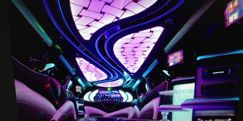 Limo Inside 09